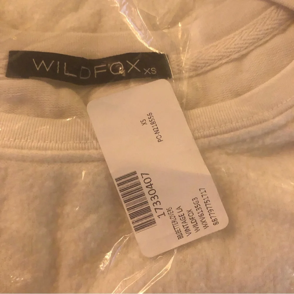 NEW $98 WILDFOX Dog Owners Better Lovers Sweatshirt in XS!